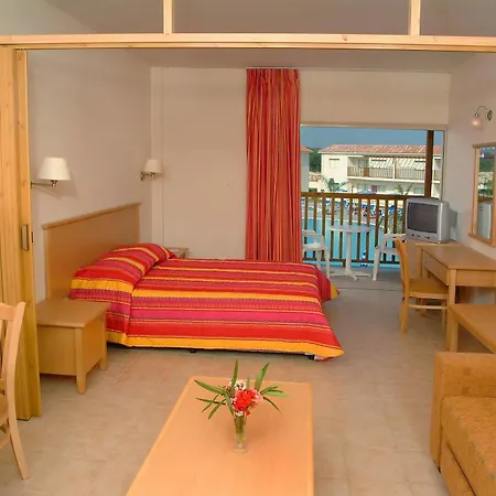 Tsokkos Paradise Village Resort 4*