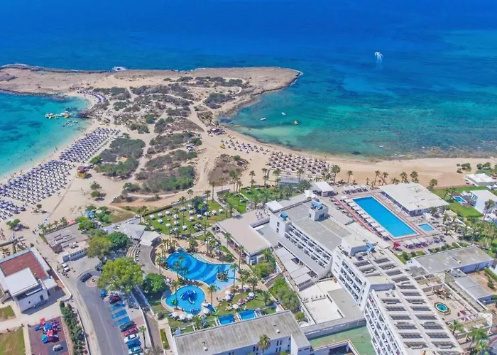 Rezort Tsokkos Paradise Village 4*