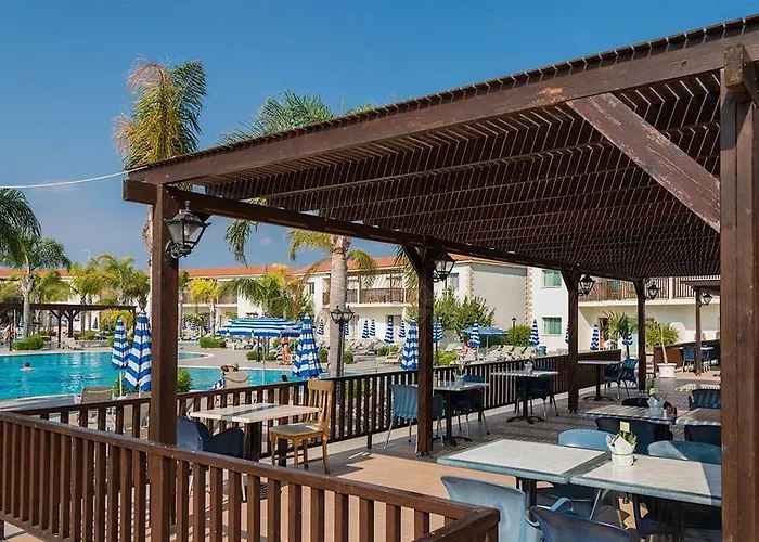 Rezort Tsokkos Paradise Village 4*