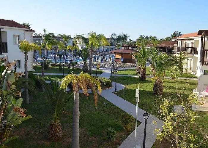 Tsokkos Paradise Village 4*