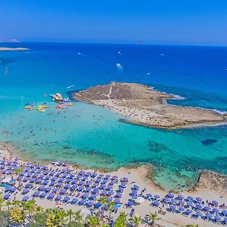 Semesteranläggning (resort) Tsokkos Paradise Village 4*