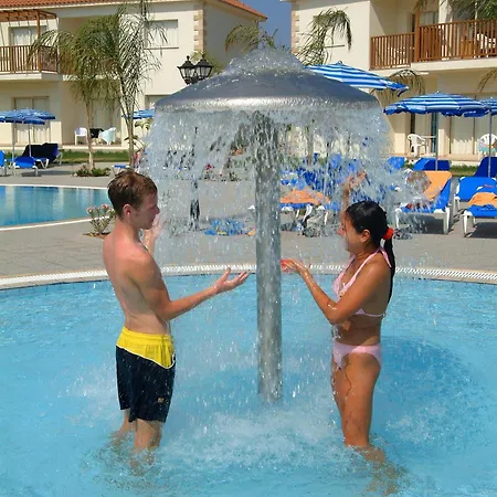 Semesteranläggning (resort) Tsokkos Paradise Village