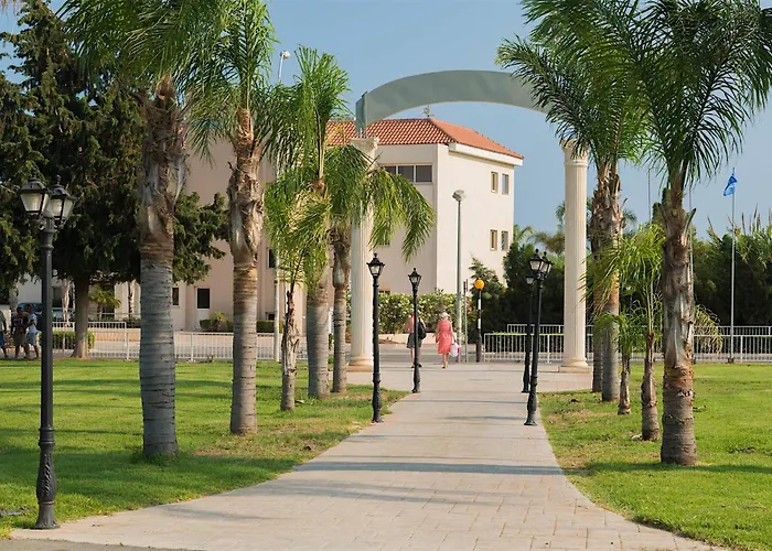 Tsokkos Paradise Village 4*